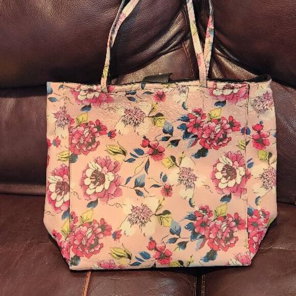 Betsey Johnson Pink Floral Tote Bag with a Bow Accent - Picture 3 of 8